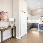 Downtown Penthouse 5bd Views Parking Gym *