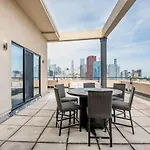 Lux Dtown Penthouses 9bd-9ba Sleep 25 Parking, Pool, Gym