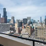 Lux Dtown Penthouses 9bd-9ba Sleep 25 Parking, Pool, Gym *