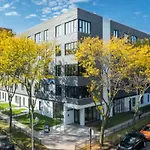 Apartment Edgewater With Free Parking Gym Modern Living