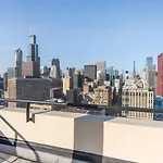 Apartment Lux Dtown Penthouses 9bd-9ba Sleep 25 Parking, Pool, Gym Chicago