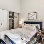 Apartment Lux Dtown Penthouses 9bd-9ba Sleep 25 Parking, Pool, Gym Chicago