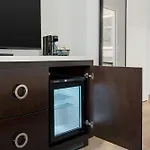 Hotel Fairfield And Downtown/ Magnificent Mile 3*