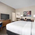 La Quinta Inn & Suites By Wyndham Chicago Downtown