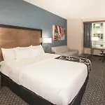 La Quinta Inn & Suites By Wyndham Chicago Downtown