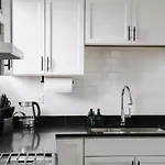 Sleeps7 • 2Br • Coffee Station • Backyard W/ Grill