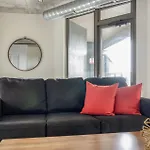 Kasa South Loop Aparthotel