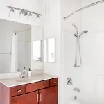Kasa South Loop 4*