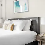 Kasa South Loop Aparthotel