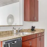 Kasa South Loop Aparthotel