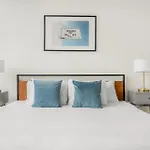 Kasa South Loop Aparthotel Chicago