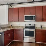 Kasa South Loop 4*