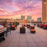 Luxury 2Br Suite With Optional Parking And Gym Access Near Mccormick Place And Soldier Field