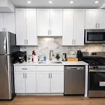 Cozy 3Br Chicago Garden Apartment Near Loyola & Downtown