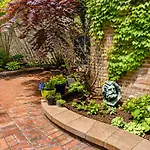 House 5863- Chicago's Premier 4*