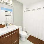 House 5863- Chicago's Premier Bed & Breakfast 4*