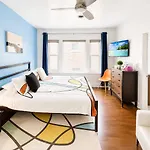 House 5863- Chicago's Premier Bed & Breakfast 4*