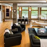 House 5863- Chicago's Premier Chicago