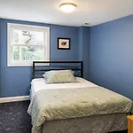 House 5863- Chicago's Premier
