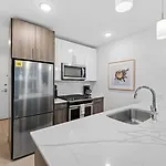 Sentral Michigan Avenue Hotel 3*