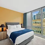Sentral Michigan Avenue 3*