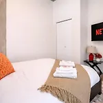 2br Perfect For Convention And Business Trips Near Mccormick Place, Arena, Soldier Field And Grant Park Apartment Chicago