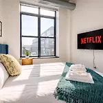 2br Perfect For Convention And Business Trips Near Mccormick Place, Arena, Soldier Field And Grant Park