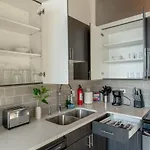 Apartment 2br Perfect For Convention And Business Trips Near Mccormick Place, Arena, Soldier Field And Grant Park Chicago