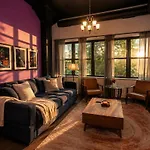 Mccormick Place Huge 2br Cozy Loft With Optional Parking Sleeps 8 Near Soldier Field And Grant Park Chicago