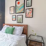 Mccormick Place Huge 2br Cozy Loft With Optional Parking Sleeps 8 Near Soldier Field And Grant Park Apartment
