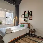 Apartment Mccormick Place Huge 2br Cozy Loft With Optional Parking Sleeps 8 Near Soldier Field And Grant Park