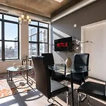 Mccormick Place Amazing 2Br Suite With City View And Optional Parking For Up To 8 Guests Near Soldier Field And Lakefront Trail