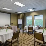 Hampton & Chicago-downtown 3*