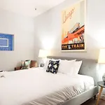 Studio On W Fullerton Avenue Apt D