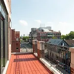 Three-Bedroom On N Halsted Street Apt 4