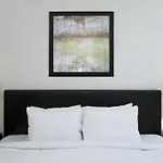 Two-Bedroom On W Fullerton Avenue Apt 204