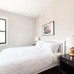 Three-Bedroom On N Damen Avenue Apt 3E