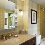 Hilton Magnificent Mile Hotel 3*