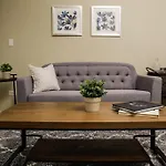 Two-Bedroom On N Halsted Street Apt 302