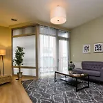 Two-Bedroom On N Halsted Street Apt 302