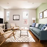 Three-Bedroom On W Barry Avenue Apt 2R