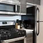 Studio On E Roosevelt Road Apt 705