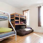 Grand 4 Bedroom Apartment- United Center