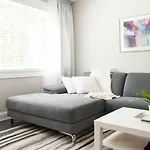 Modern 2Bedroom/2Bath Apt