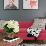 Four-Bedroom On N Orchard Street Apt 3