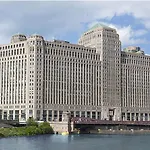 Hampton & Chicago-downtown Hotel 3*