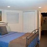 Edgewater Escape
