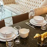Lake Shore East Apartment