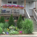 Beautiful 2 Bedroom Apartment