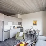 One-Bedroom On N Milwaukee Avenue Apt 402